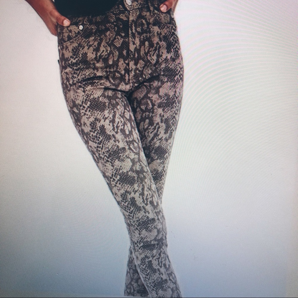 NWT | ZARA Snake Print High-Rise Skinny Jeans